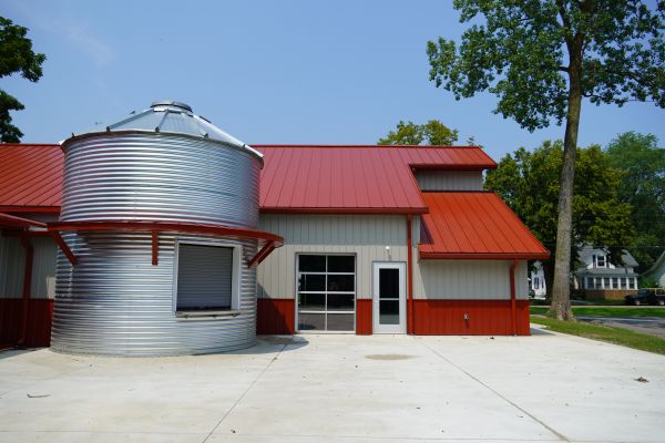 Lakeville Community Center